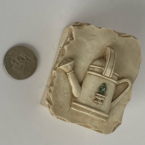 Trinket Box Gardening theme Hen Feathers watering can beige container floral - Picture 10 of 11